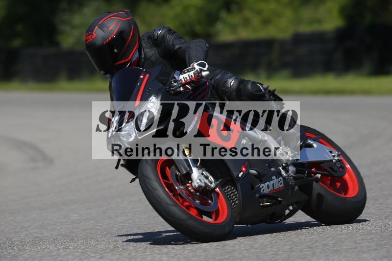 /Archiv-2024/29 12.06.2024 MOTO.CH Track Day ADR/Gruppe blau/58